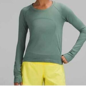 Lululemon Swiftly Tech Long Sleeve size 8